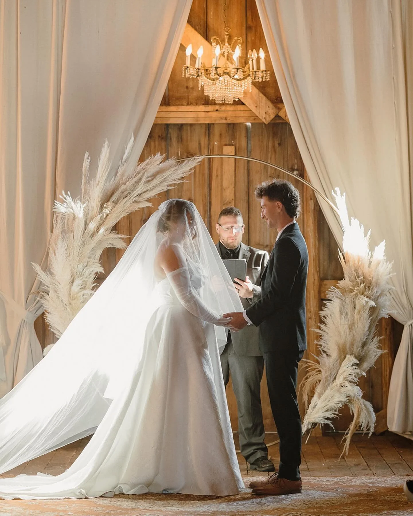 Mariah and Tucker&rsquo;s wedding last weekend @thegrainaryandbarn !!