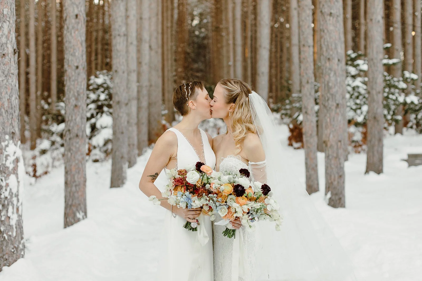Emma+Jenna-Wedding-Preview-62.jpg