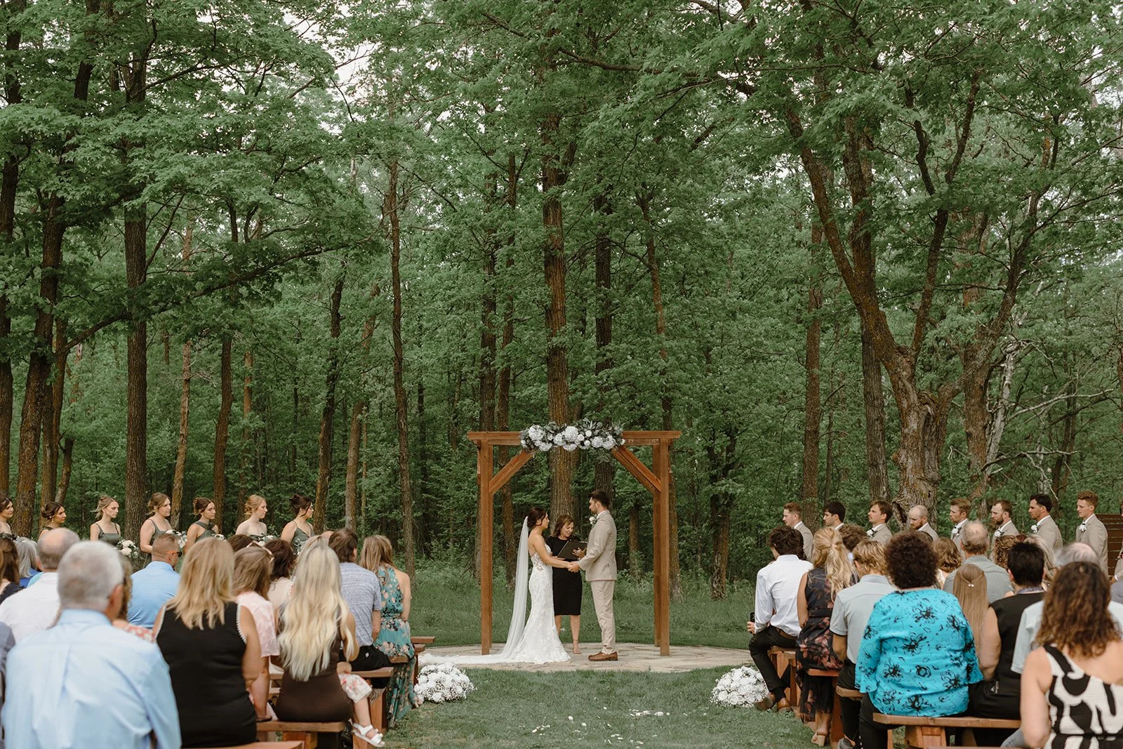 A+A-Little-Lazy-Lodge-Wedding-Highlights-47.jpg