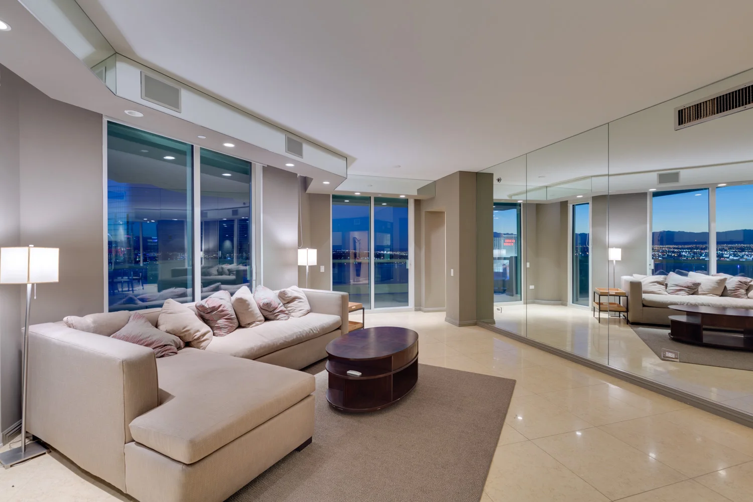 Turnberry Place -1.jpg