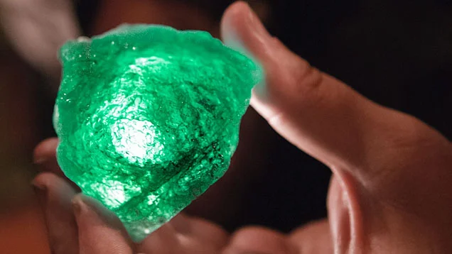 Stone courtesy of GIA. Green beryl. Learn more at GIA.edu.