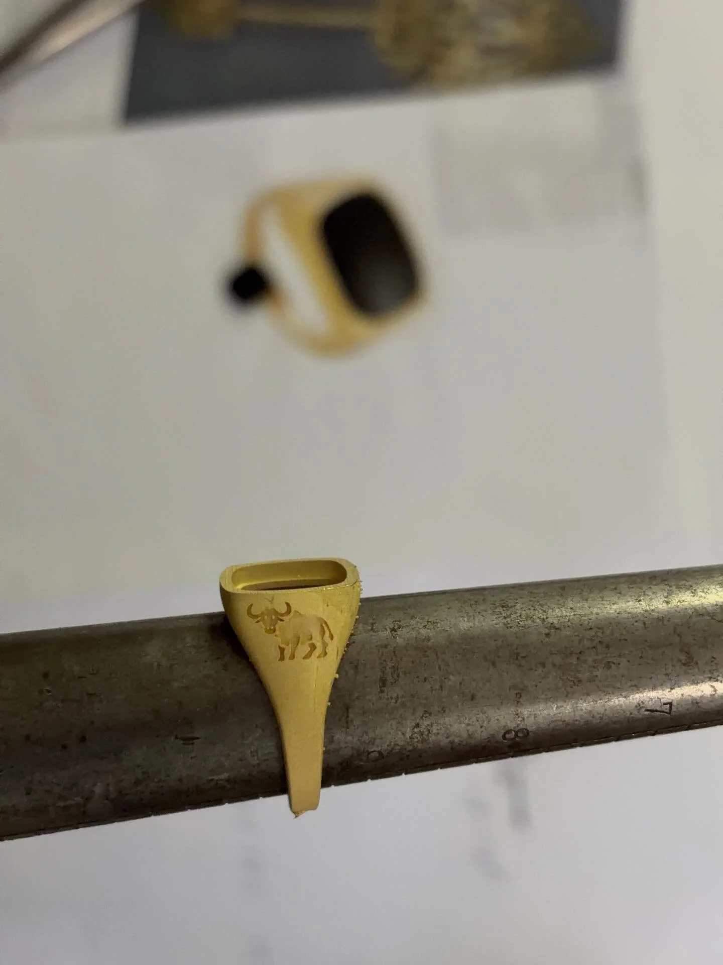 Fine Jewelry has the power to encapsulate stories…history…in the details. A story of strength and leadership.
•
•
•
#charltonandlola #finejeweler #finejewelrydesign #heirloom