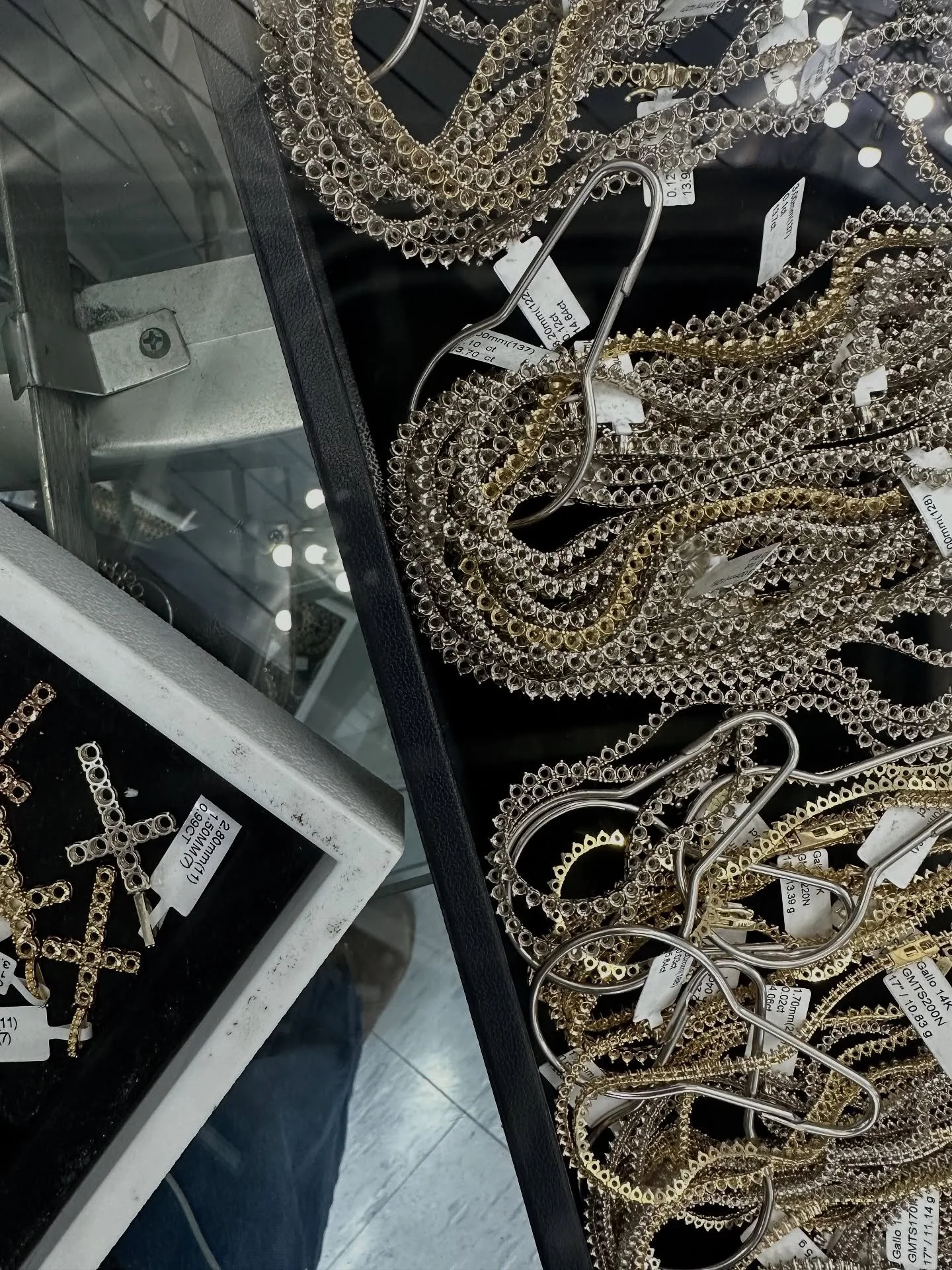 Wandering the alleys of New York&rsquo;s Diamond District, looking for the hidden artisans whose work still defines real luxury. 
&bull;
&bull;
&bull;
#charltonandlola #finejeweler #finejewelrydesign #newyorkdiamonddistrict