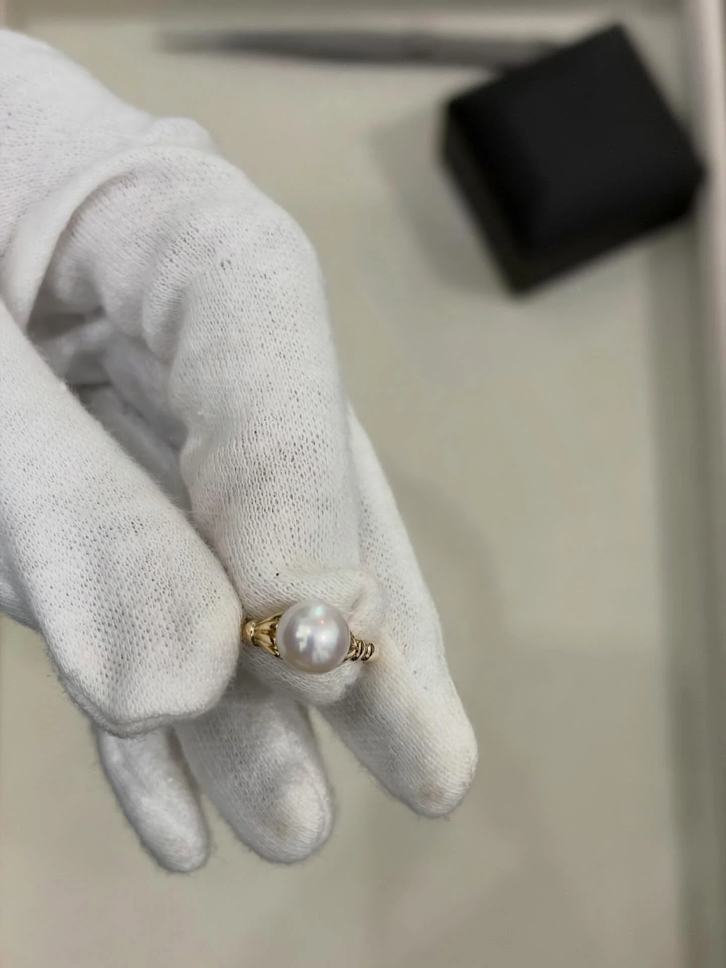 Sourcing treasures, chosen for their quiet beauty. A pearl&rsquo;s luminous glow has always connected it to the moon. Often seen as a symbol of purity. 
&bull;
&bull;
&bull;
#charltonandlola #finejeweler #finejewelrydesign #bridal