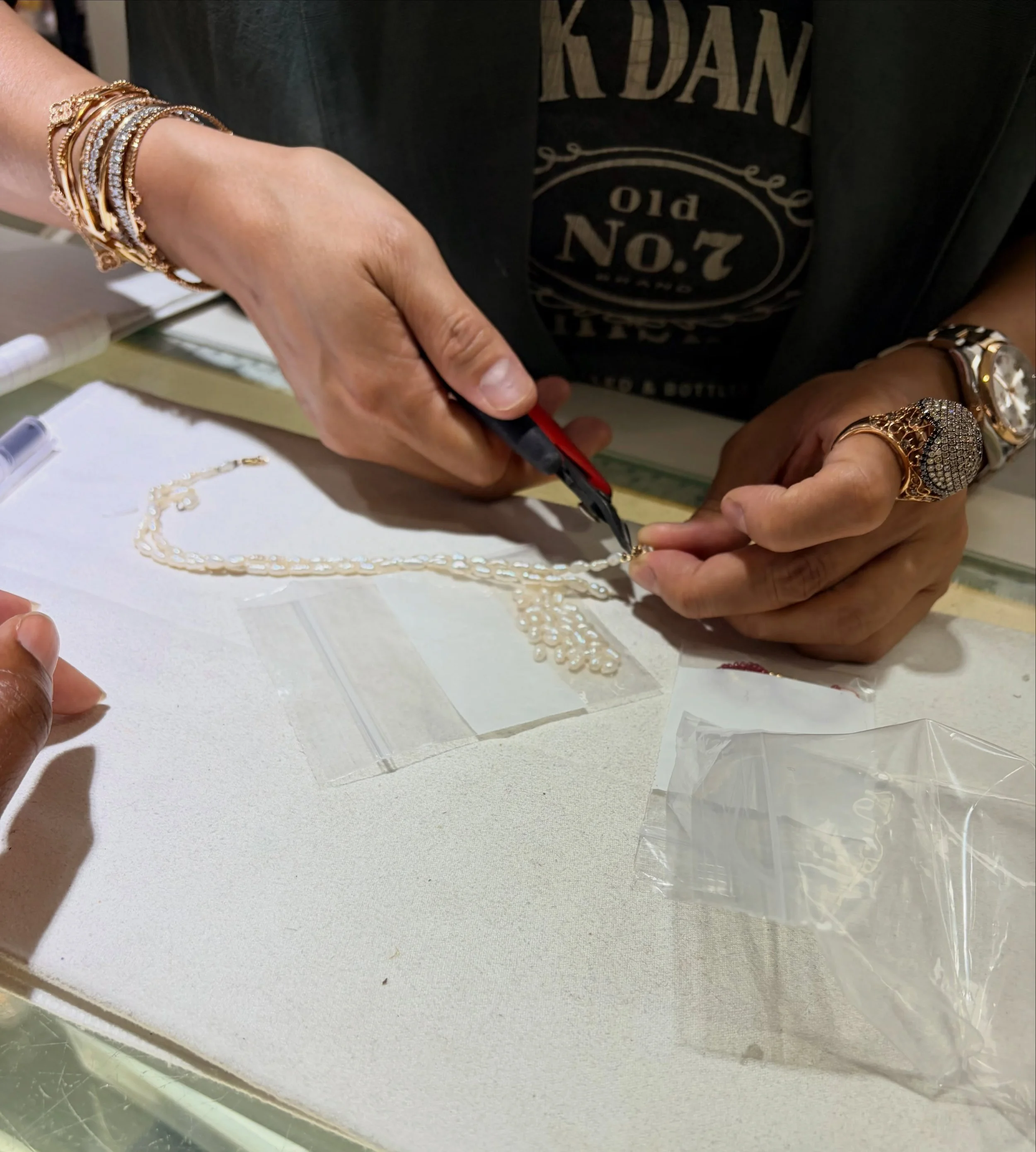 Relationships are the secret currency. 
&bull;
&bull;
&bull;
#charltonandlola #finejeweler #finejewelrydesign #newyorkdiamonddistrict