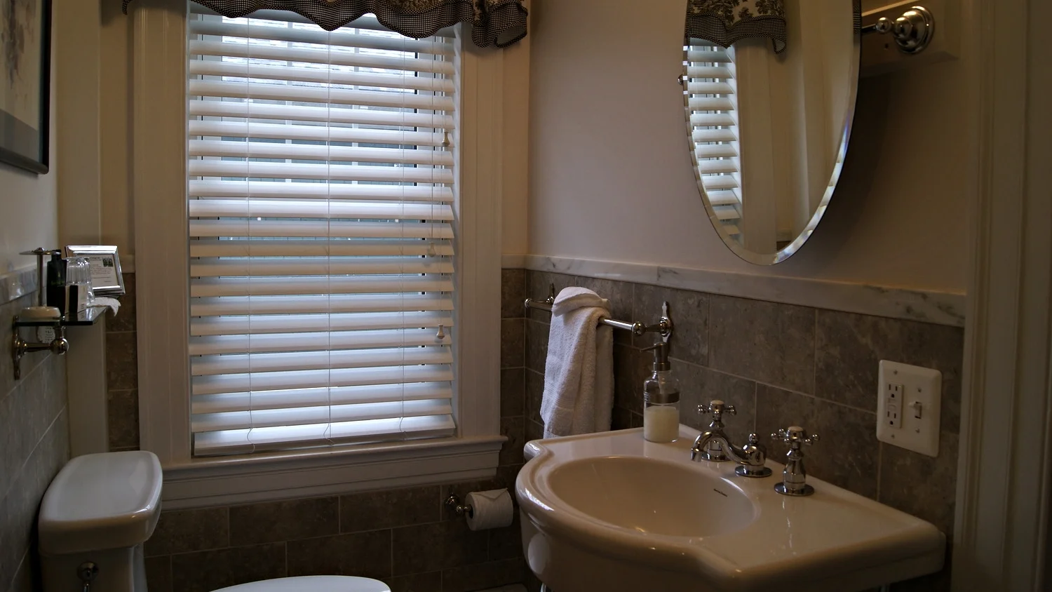 Private En Suite Bathroom