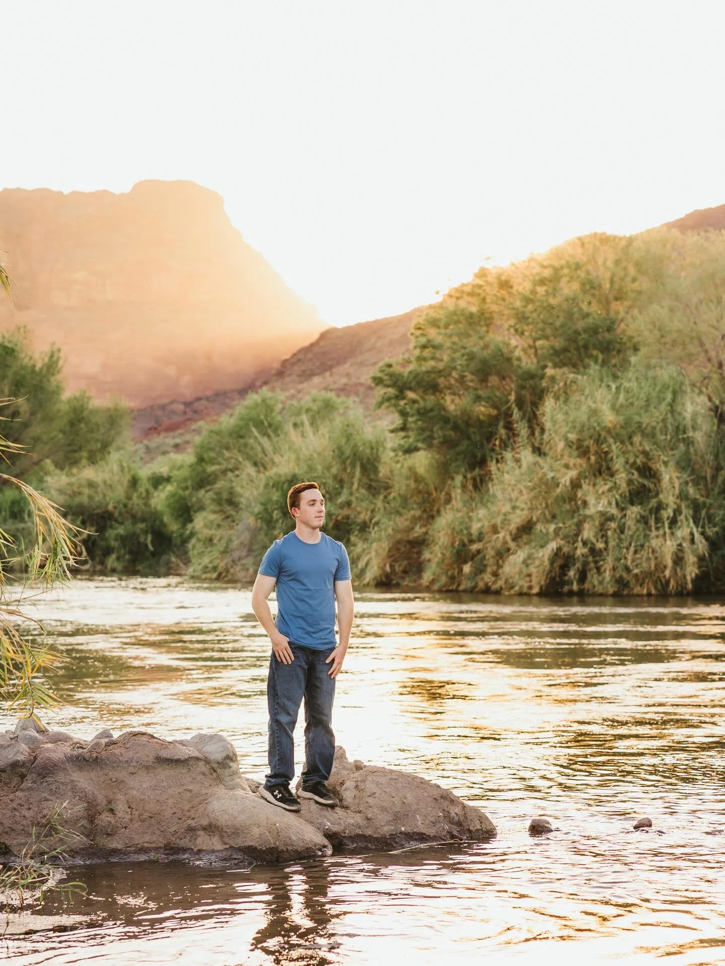 Nathan, Class of 2026 🎓🎉

#seniorpictures #classof2026 #phoenixseniorphotographer #scottsdaleseniorportraits #napcpseniors