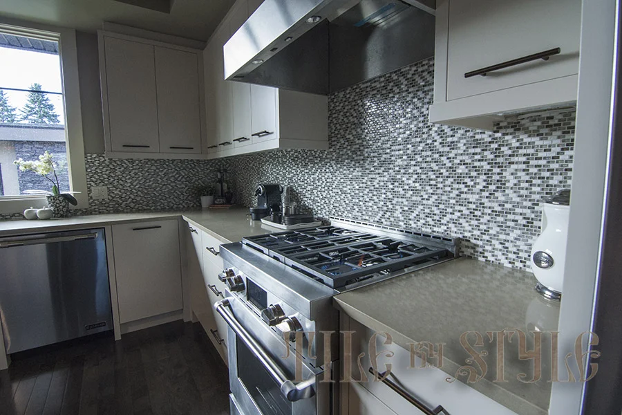 423-21AVE 08040.jpg