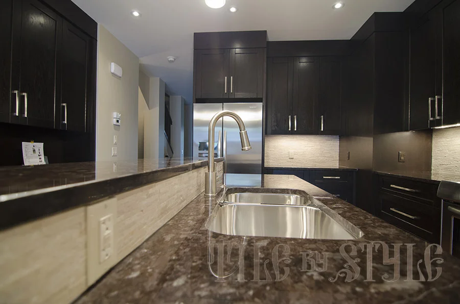 HILLHURST 23230.jpg