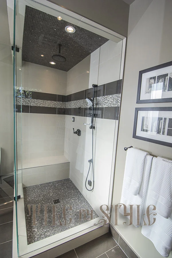 423-21AVE 24056.jpg
