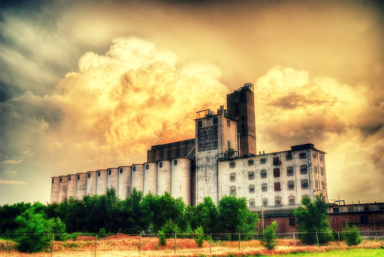 grain elevator.jpg