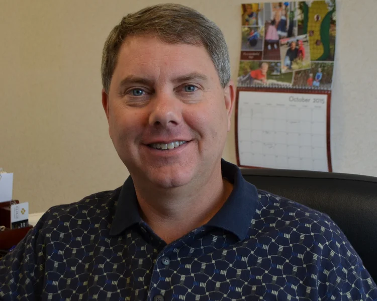 Shaw — Hutchinson Clinic