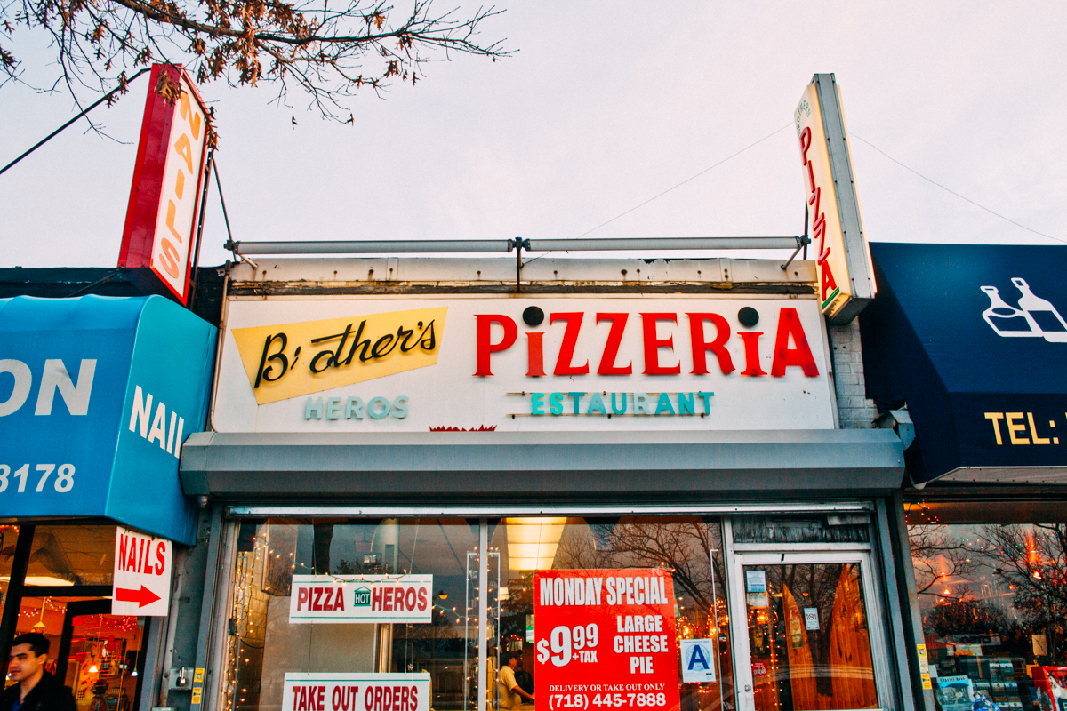 Nick-Johnson_Mr-Aesthetic_Photography_New-York-Pizza-Project_Brothers-Pizza_Queens.jpg