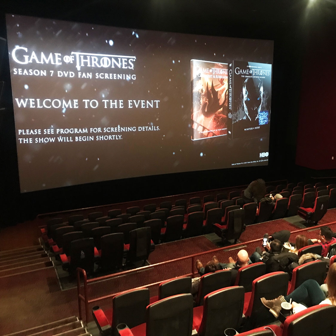 game-of-thrones-season-7-fan-screening-theater.jpg
