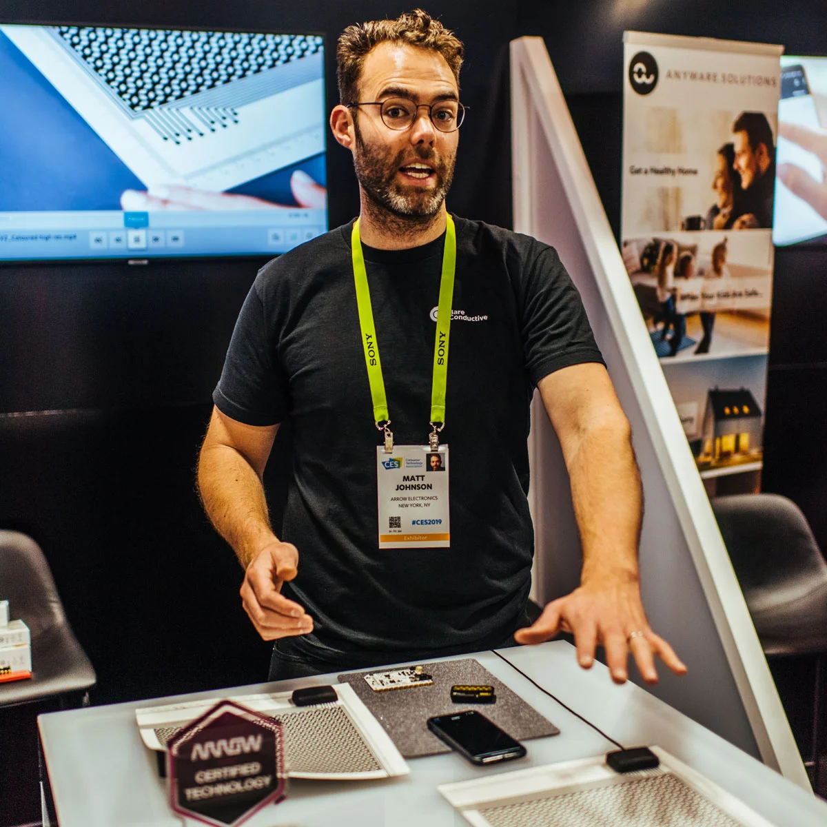 Arrow-CES-booth-demo.jpg