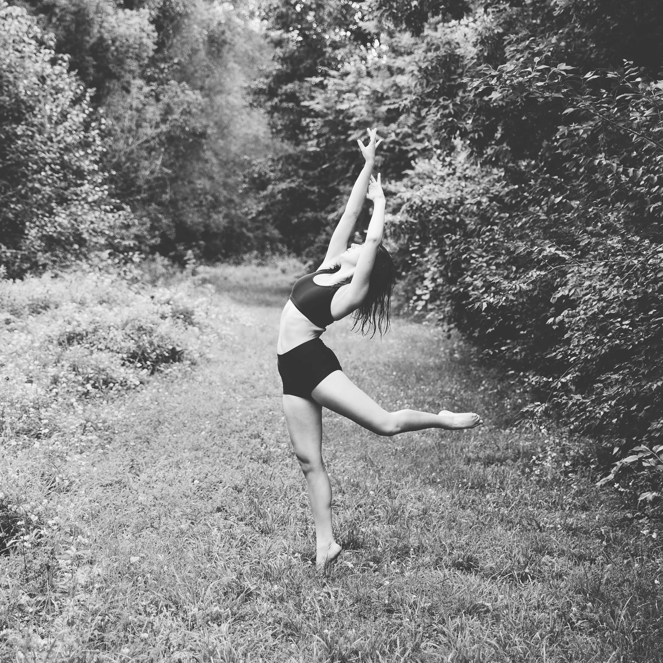 dayton-cincinnati-dance-senior-portrait-photographer-fine-art-square-42.jpg