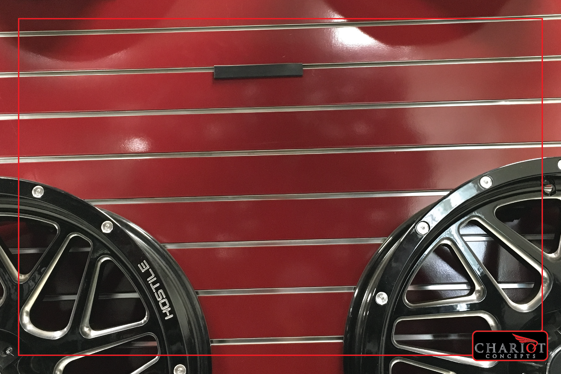 Do you need a way to display price and product information on your slat-wall system in a way that looks clean and unobtrusive when not in use, yet beautifully functional? The Slat&Rack Signpost looks great with a sign, or in between signs!