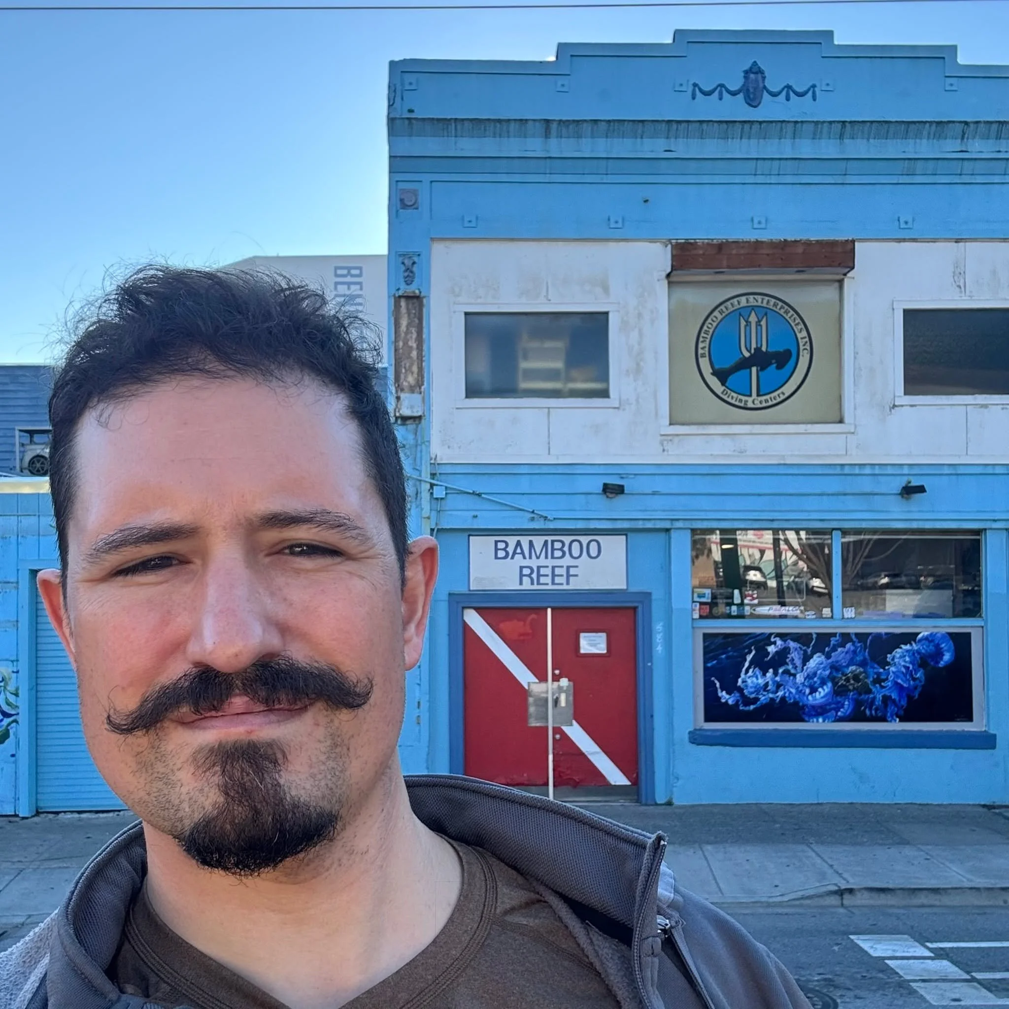 My local dive shop @bambooreef  went out of business this month. Bamboo Reef was right down the street from @sarsh.wav and me after we got married, and it was there we trained to get our Advanced Open Water certification. I've met incredible people a