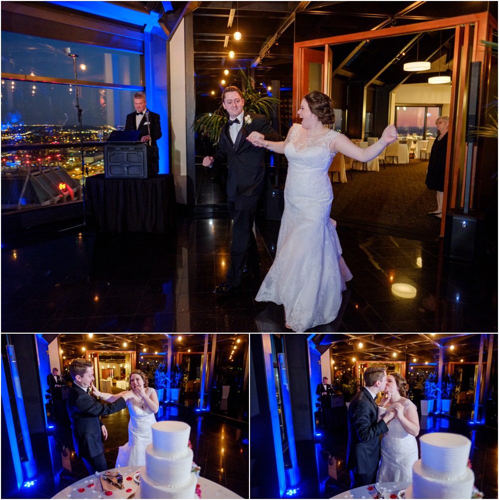 Indianapolis-Skyline-Club-Wedding-Pictures_0021.jpg
