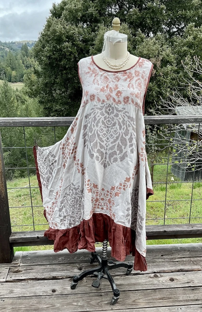 FadedRosesDress01.jpg