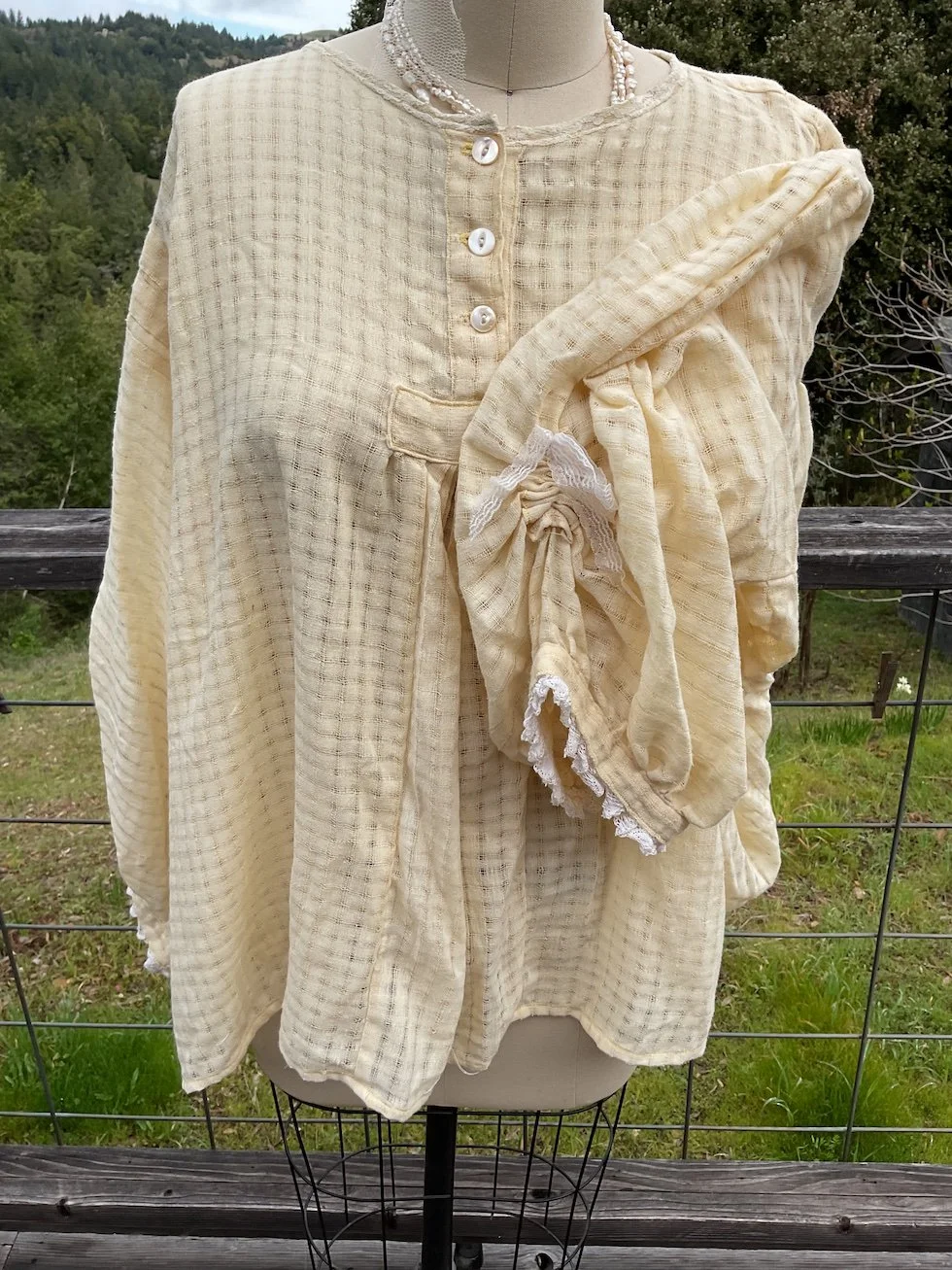 PoetsBlouse02.jpg