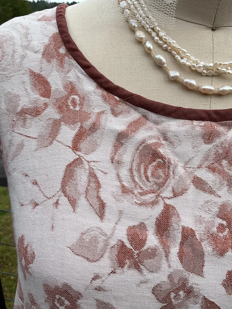 FadedRosesDress03.jpg