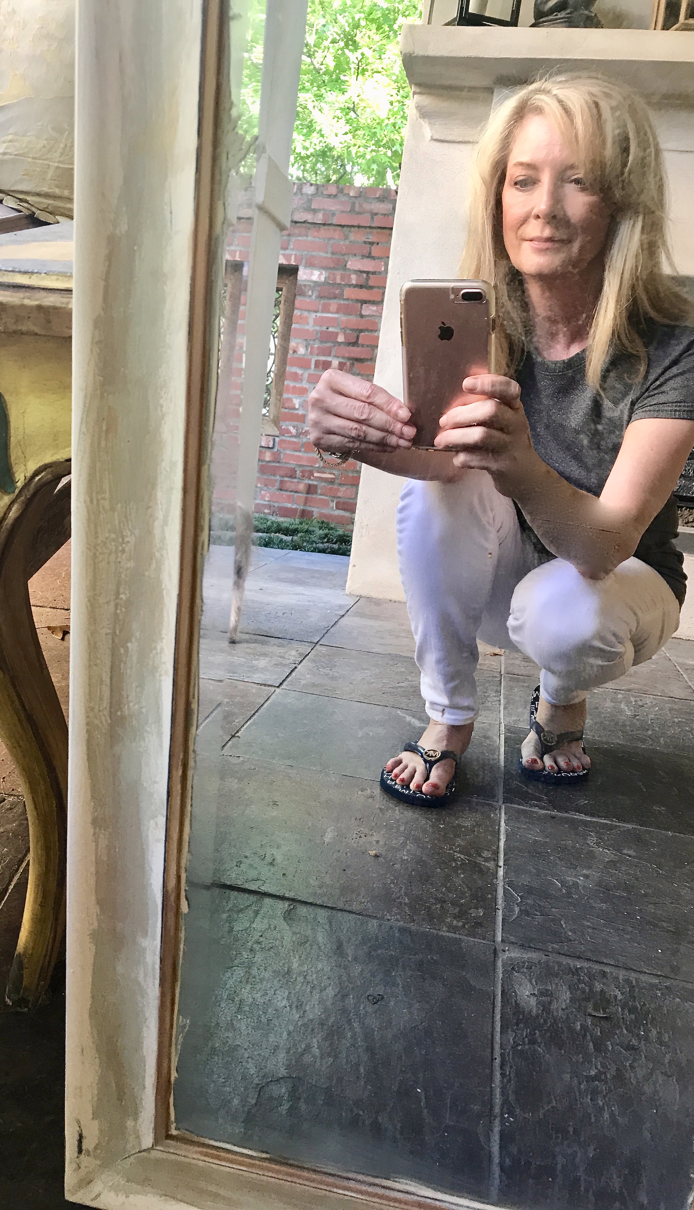 This is the result After one coat of Annie Sloan white wax.