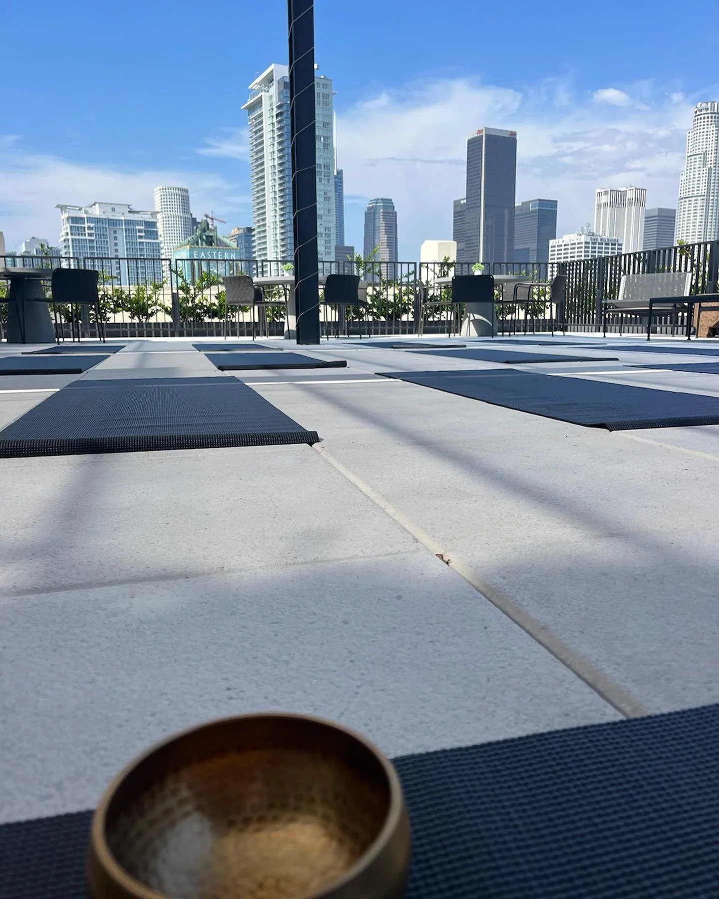 Thank you @cmcdtla for having OMY at the CMC Experience to lead guided meditation for the pop-up LA Market Week Rooftop Spa. ✨💙✨💙

#officemeetyoga #meditation #mindfulness #spa #eventprofs #eventplanner #losangeles #wellness