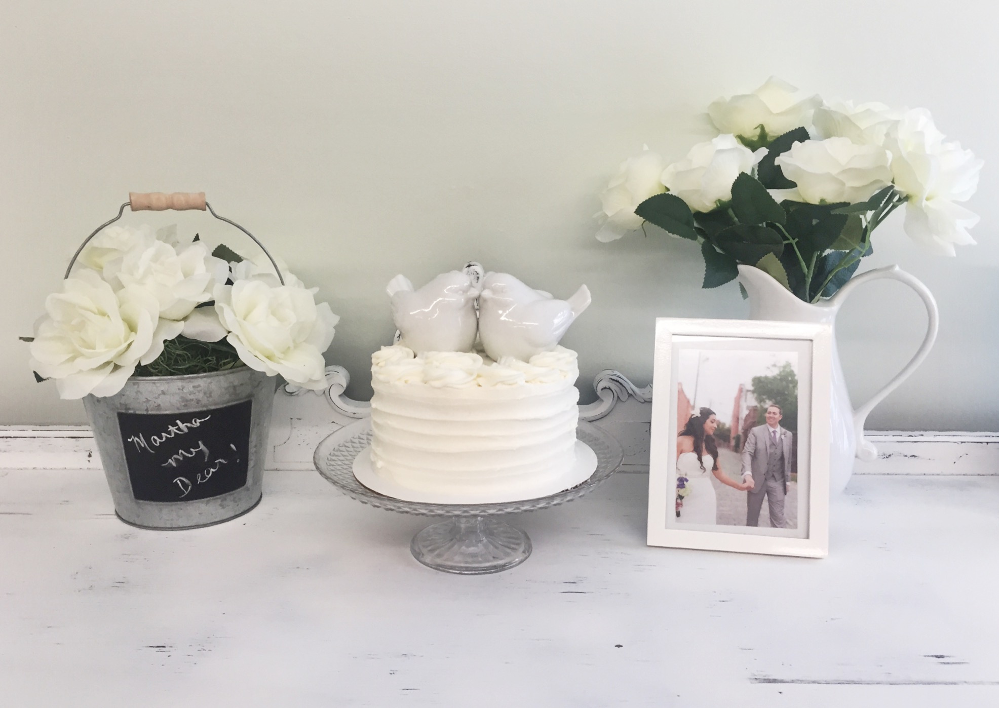 Mini wedding cake by Tammy Hodge with our wedding toppers!