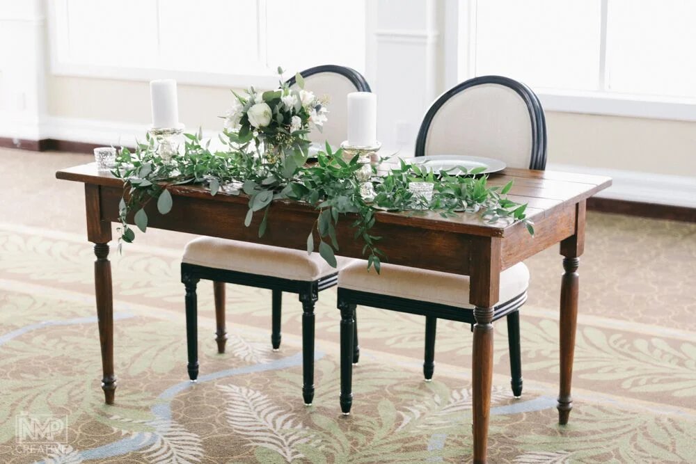 Sweetheart Table at Bluewater, Photography by Neal Petrosky