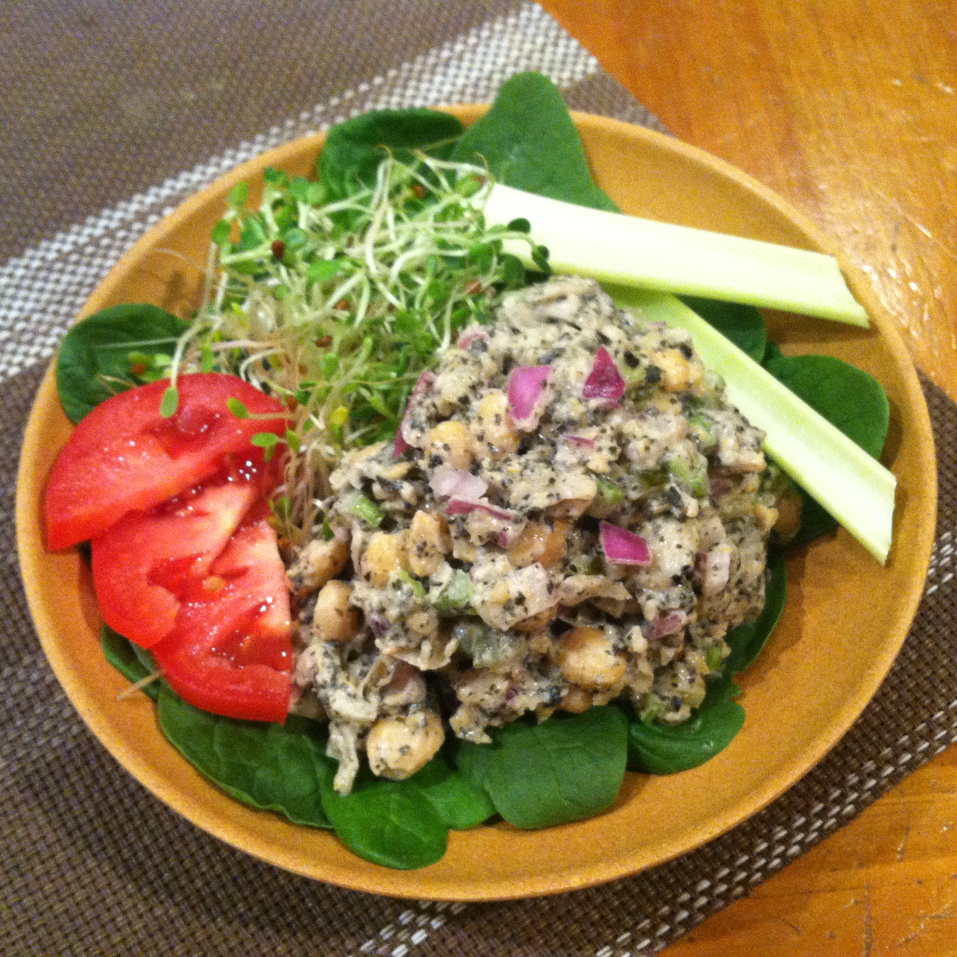 Nori No-Fish Salad