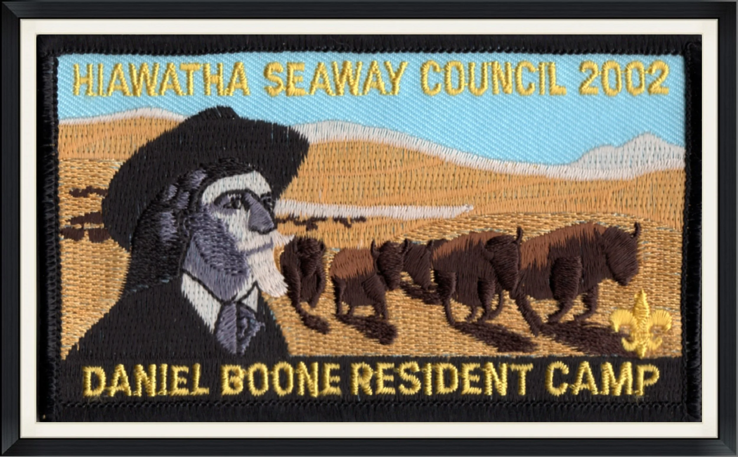 2002 Hiawatha Seaway Council.  Daniel Boone Resident Camp.  Embroidered Patch.