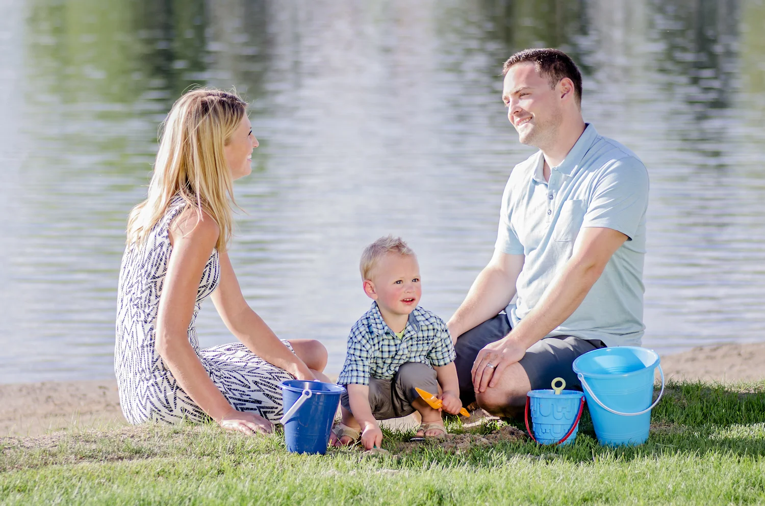 Calgary Family Photographer >> Let There Be Light Photography www.lettherebelightphoto.com