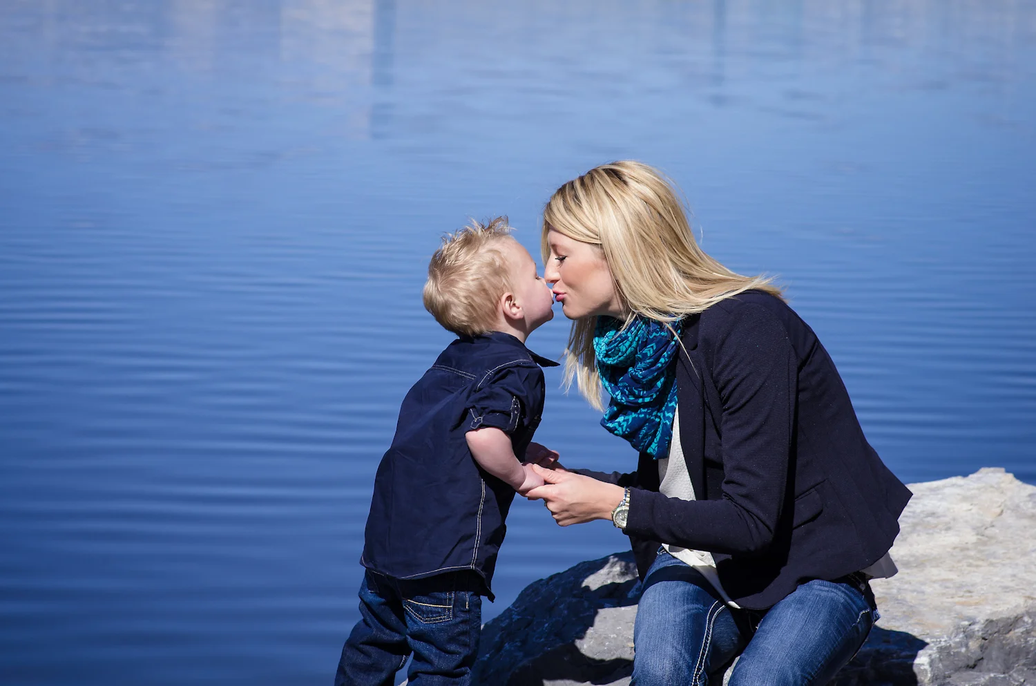 Calgary Family Photographer >> Let There Be Light Photography www.lettherebelightphoto.com