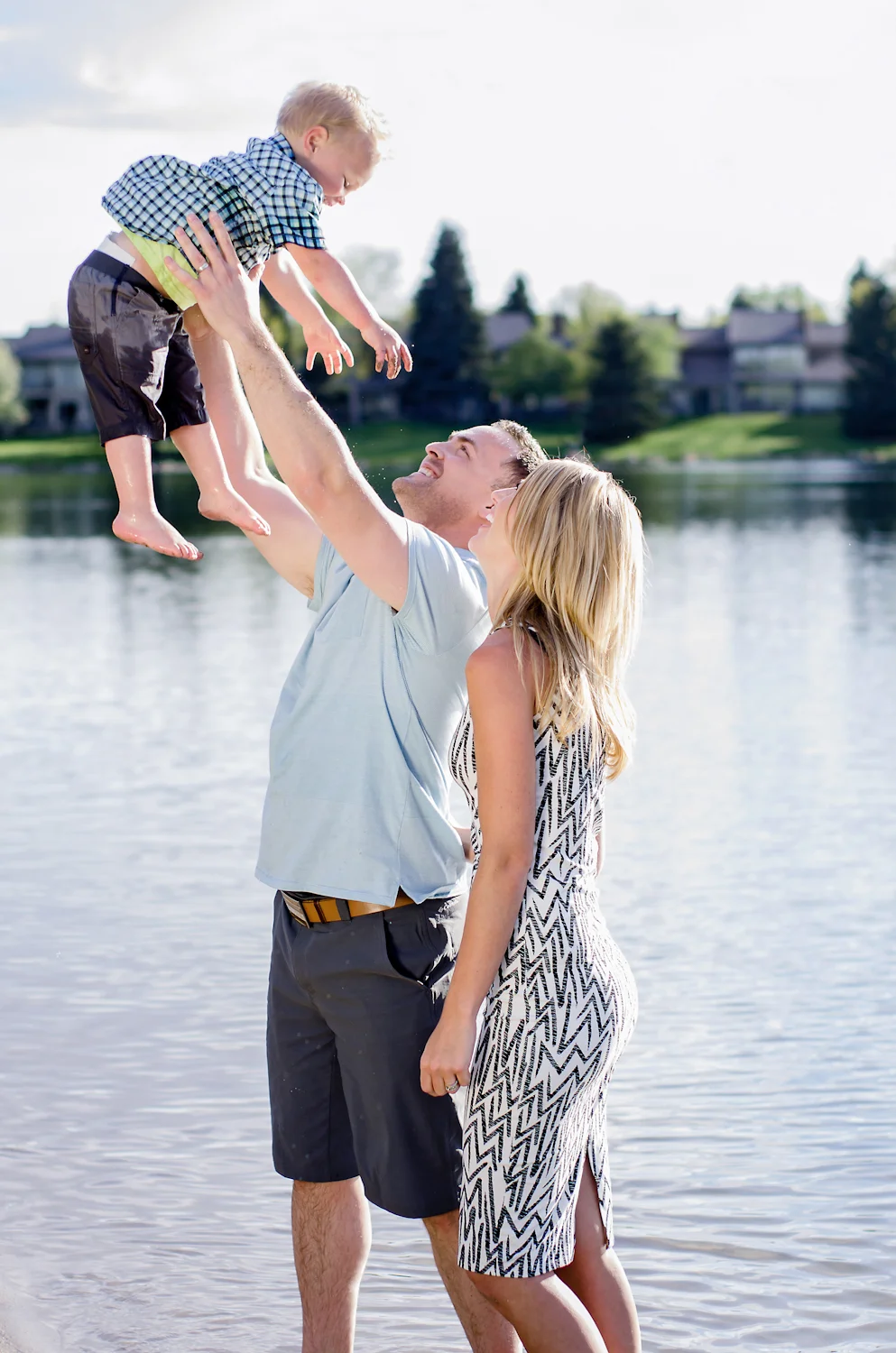 Calgary Family Photographer >> Let There Be Light Photography www.lettherebelightphoto.com