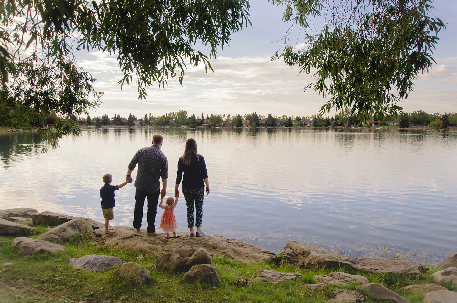 Calgary Family Photographer >> Let There Be Light Photography www.lettherebelightphoto.com