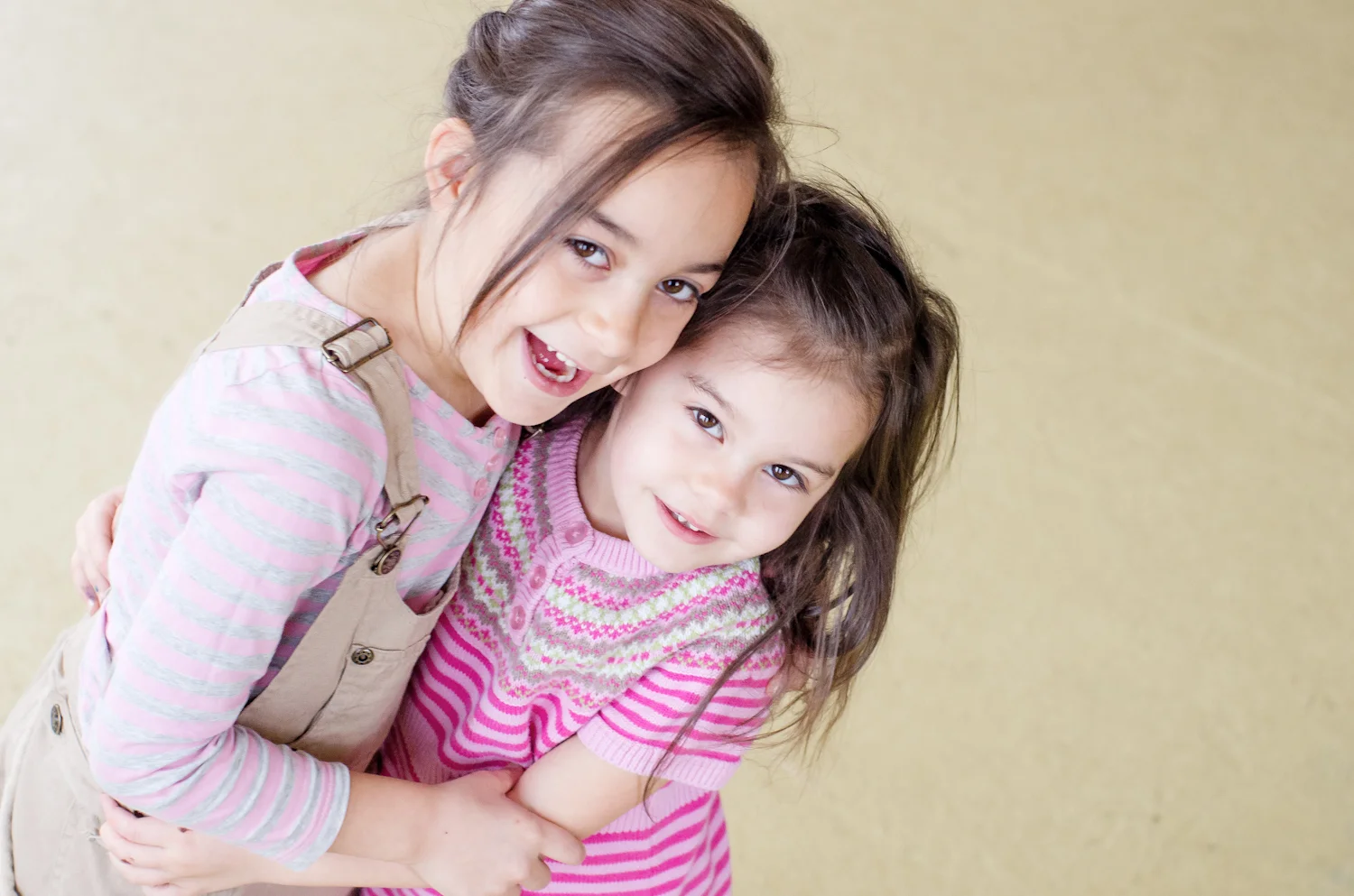 Calgary Family Photographer >> Let There Be Light Photography www.lettherebelightphoto.com