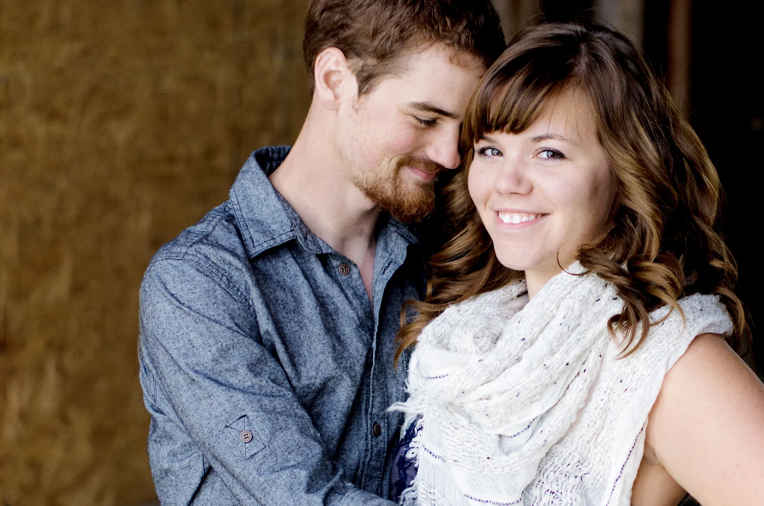 Calgary Engagement Photographer >> Let There Be Light Photography www.lettherebelightphoto.com