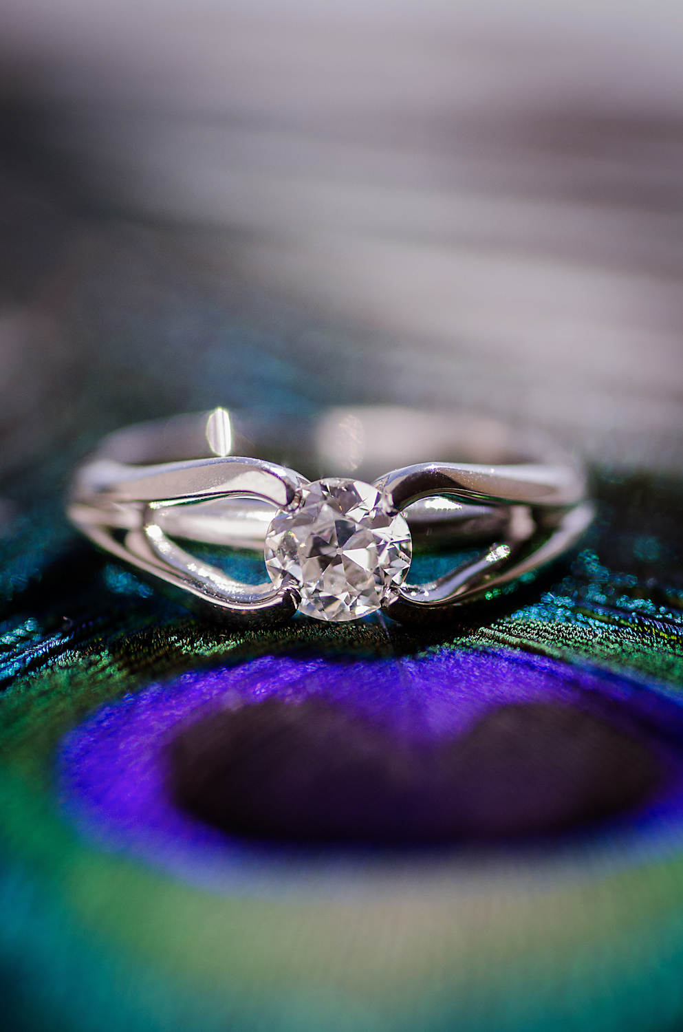 Calgary Engagement Photographer >> Let There Be Light Photography www.lettherebelightphoto.com