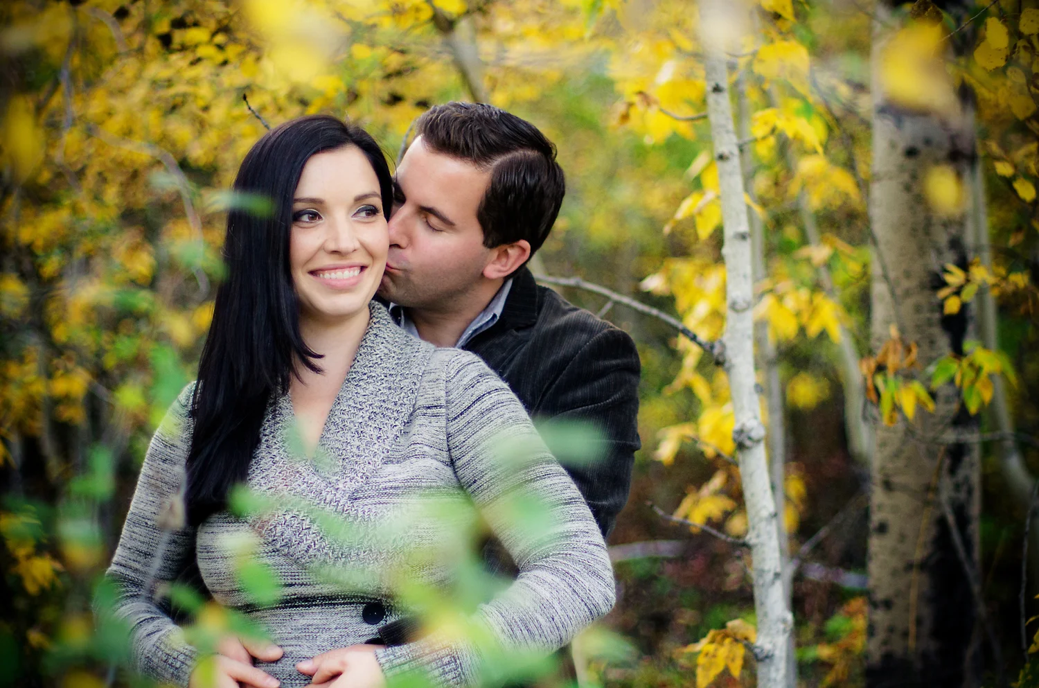 Calgary Engagement Photographer >> Let There Be Light Photography www.lettherebelightphoto.com