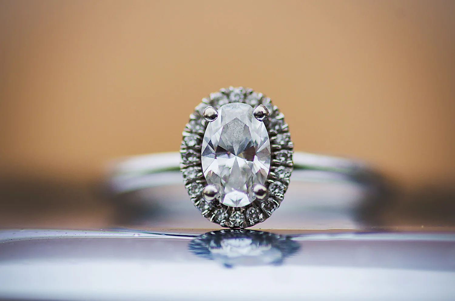 Calgary Engagement Photographer >> Let There Be Light Photography www.lettherebelightphoto.com