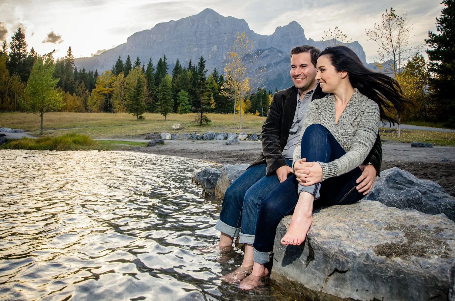 Calgary Engagement Photographer >> Let There Be Light Photography www.lettherebelightphoto.com