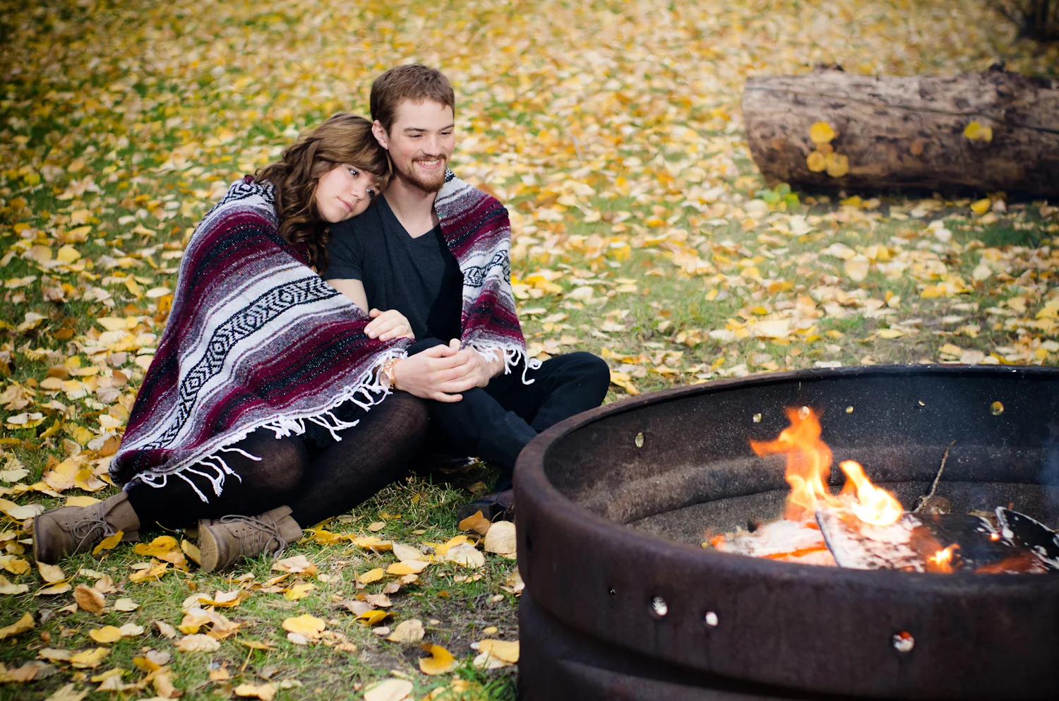 Calgary Engagement Photographer >> Let There Be Light Photography www.lettherebelightphoto.com