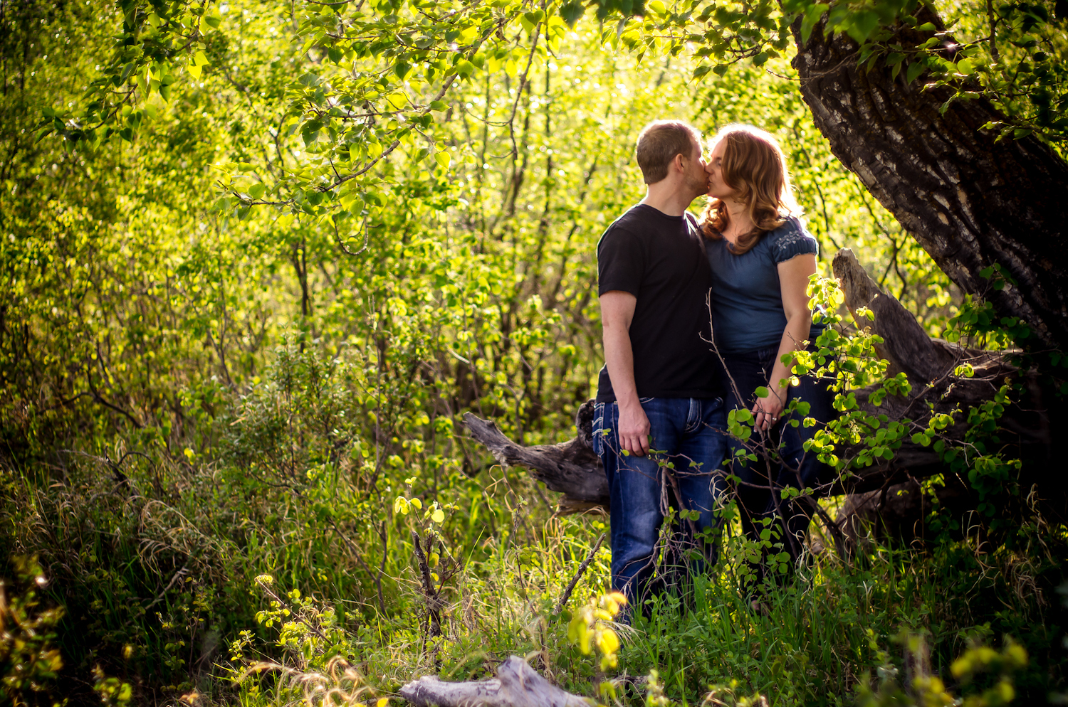Calgary Engagement Photographer >> Let There Be Light Photography www.lettherebelightphoto.com