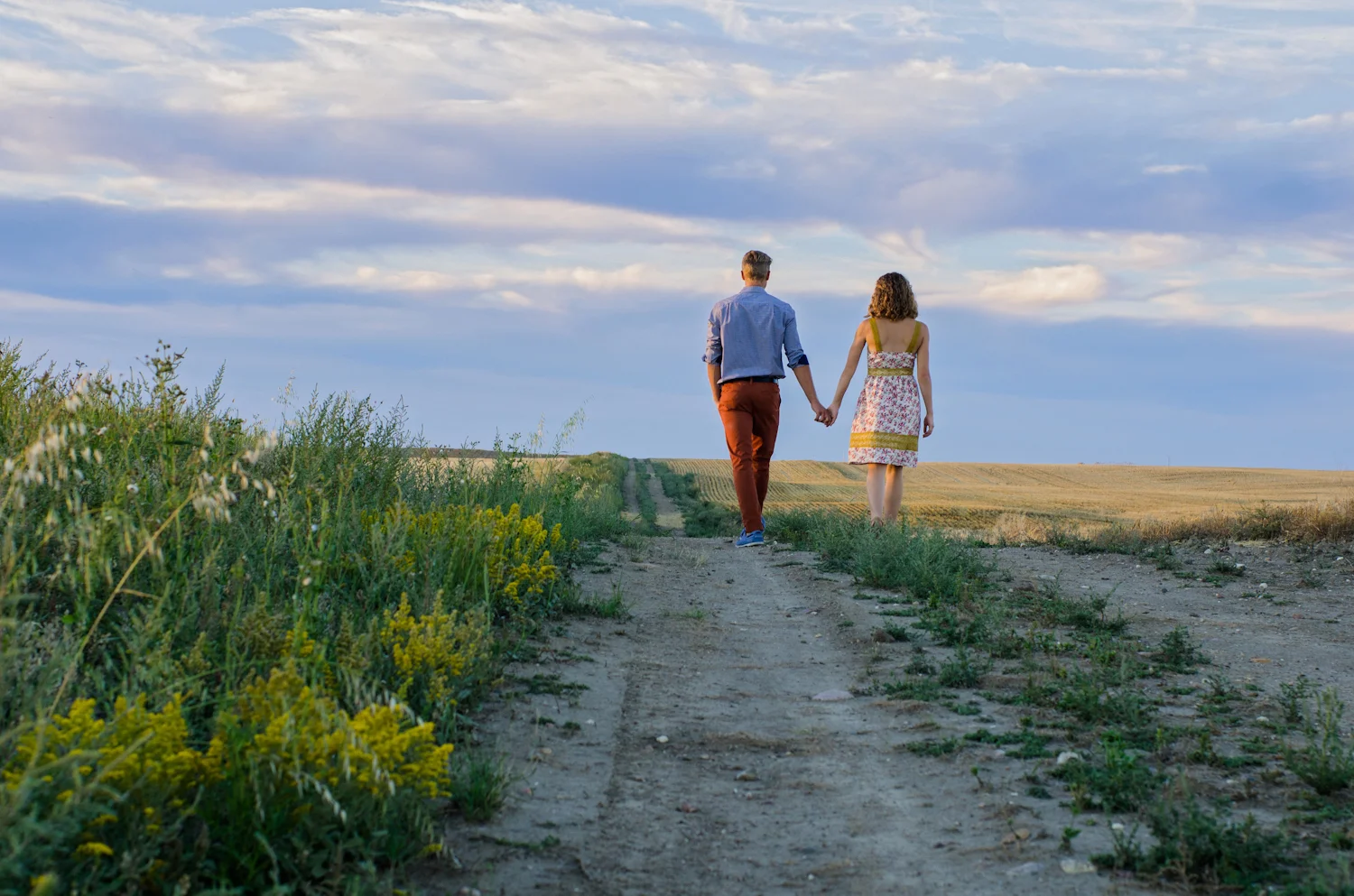 Calgary Engagement Photographer >> Let There Be Light Photography www.lettherebelightphoto.com