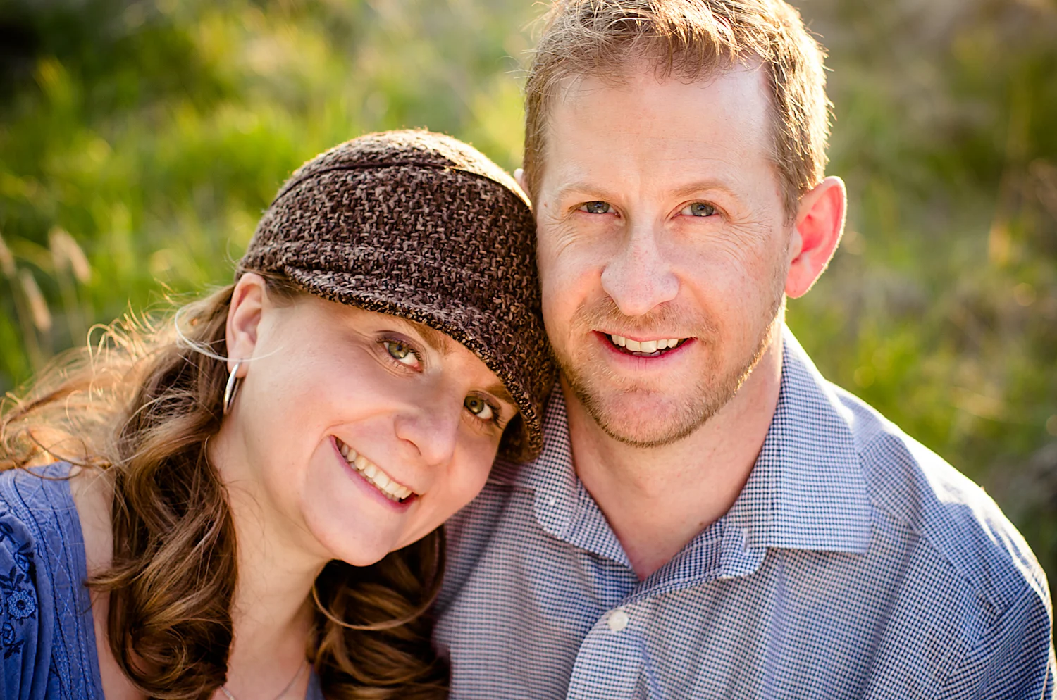 Calgary Engagement Photographer >> Let There Be Light Photography www.lettherebelightphoto.com