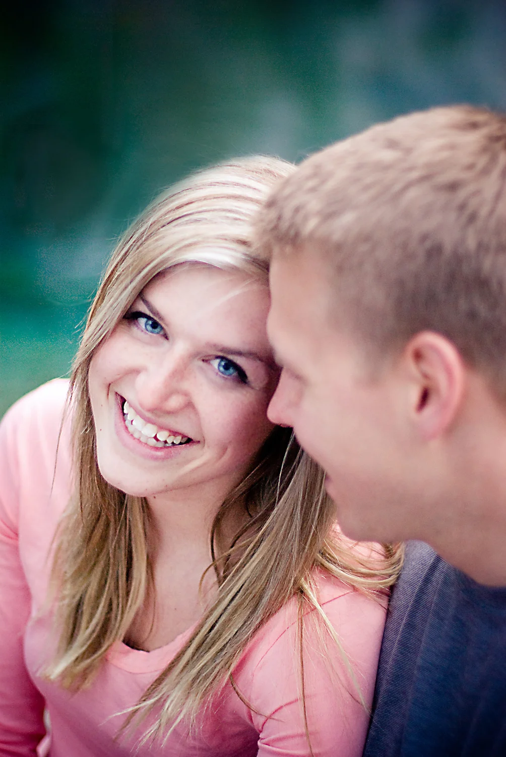 Calgary Engagement Photographer >> Let There Be Light Photography www.lettherebelightphoto.com