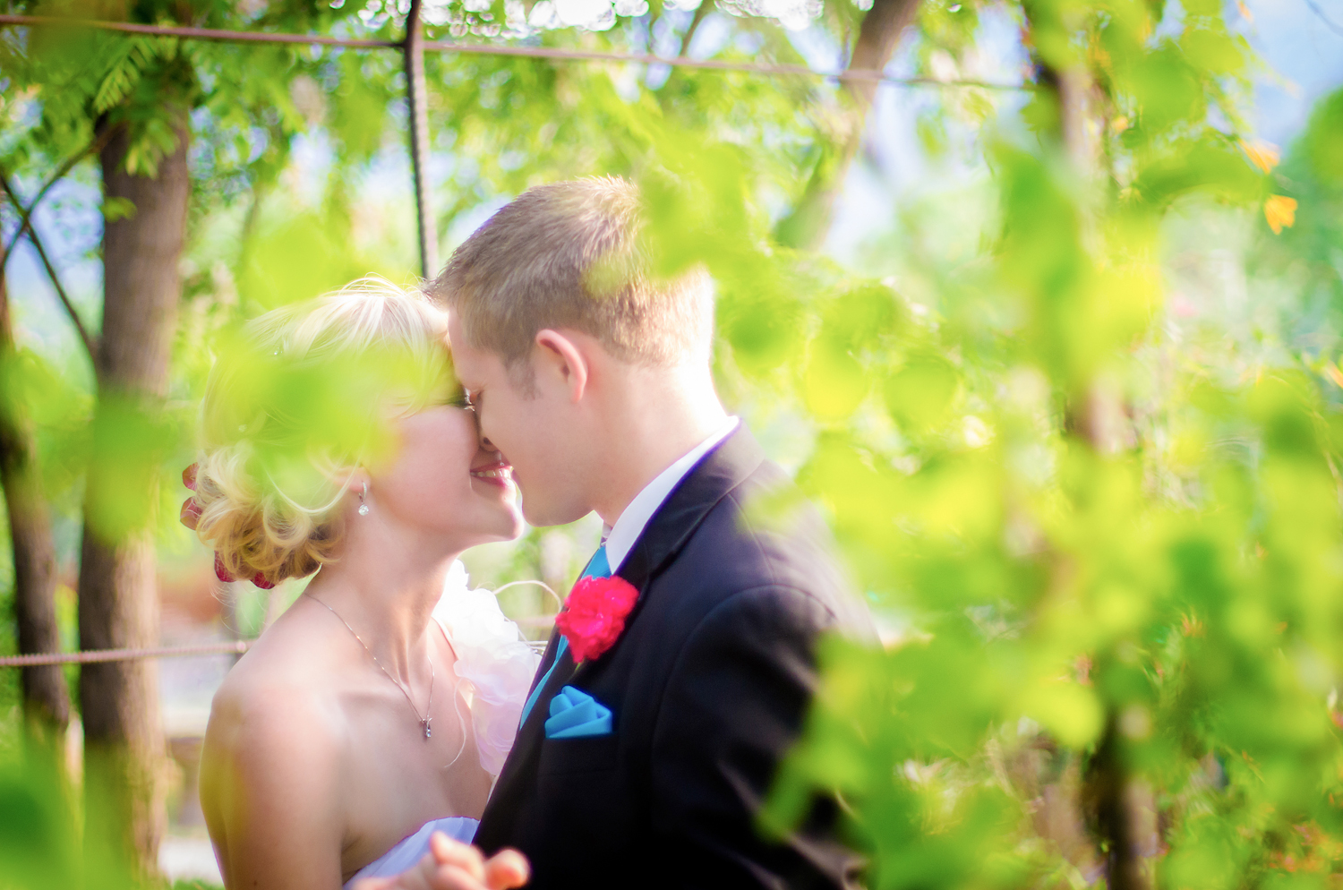 Calgary Wedding Photographer >> Let There Be Light Photography www.lettherebelightphoto.com