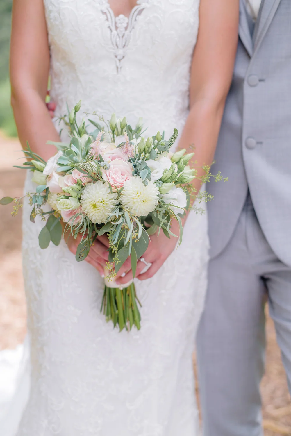 Calgary Wedding Photographer >> Let There Be Light Photography www.lettherebelightphoto.com