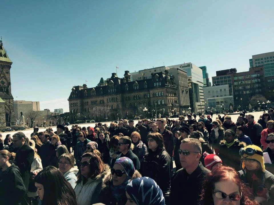 11038114_912516148807518_1651436114467641205_n.jpg